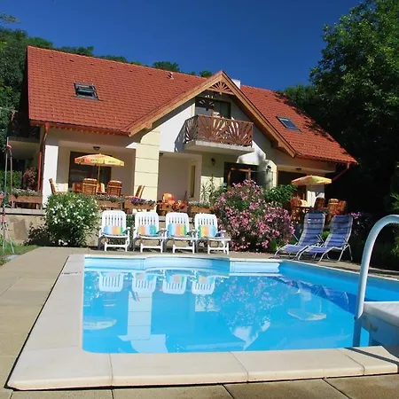 Guest house Kora Panzio 4*