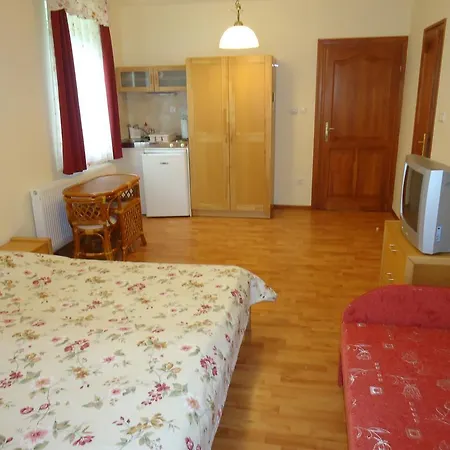 Kora Panzio Guest house 4*