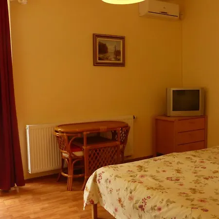 Kora Panzio Guest house Tihany